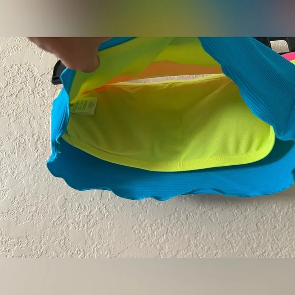 🆕 🩵Body Glove🩷 Pink and Blue Bikini Vibrant Color-Blocking Bandeau - Picture 6 of 6